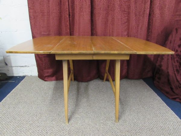 VINTAGE SOLID WOOD DROP LEAF TABLE