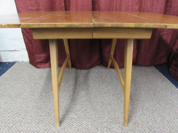 VINTAGE SOLID WOOD DROP LEAF TABLE