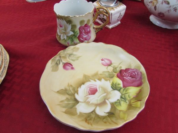  VINTAGE TEAPOTS, LEFTON CHINA, CIGARETTE LIGHTER