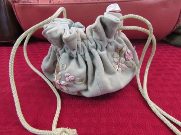 PURSES & GARDENING HAT