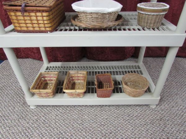 PLASTIC SHELVES & WICKER BASKETS