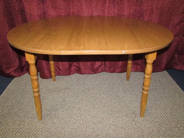 VINTAGE ROUND WOOD TABLE WITH LEAF
