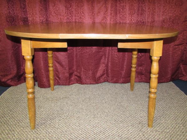 VINTAGE ROUND WOOD TABLE WITH LEAF