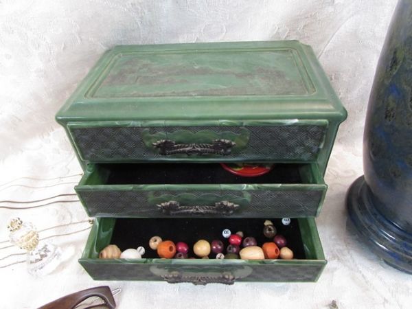 COSTUME JEWELRY LOT WITH BAKELITE 3-DRAWER JEWELRY BOX.