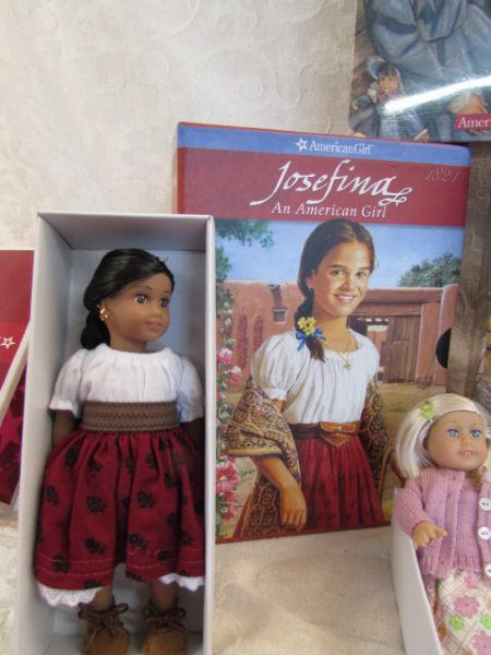 AMERICAN GIRL BOOK SETS & 6 DOLLS