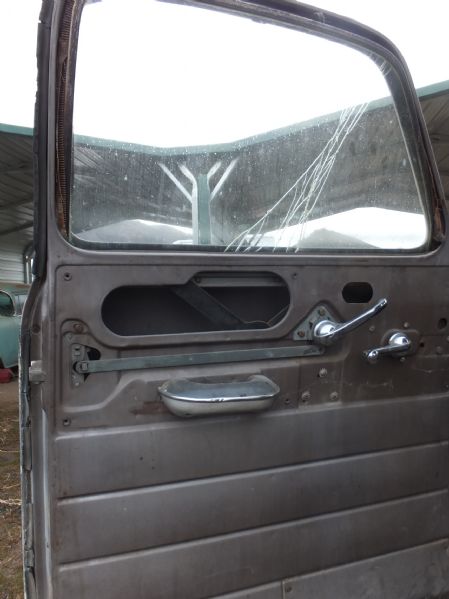 1952 CHEVY LOADMASTER FLATBED PROJECT TRUCK  ***RESERVE HAS BEEN DROPPED TO $2100***