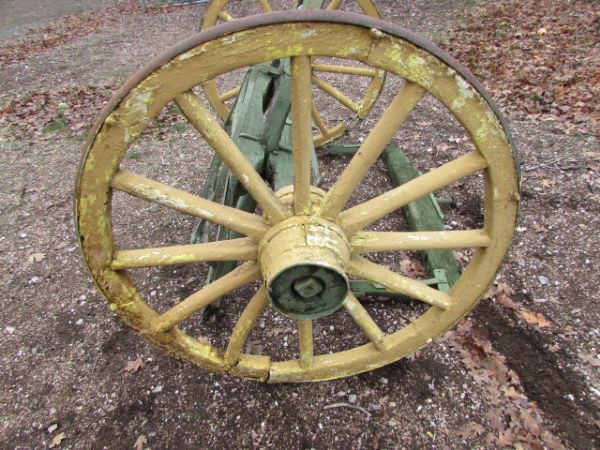 JOHN DEERE GREEN & YELLOW WAGON FRONT WHEELS & AXLES **There is a $225 reserve on this item***