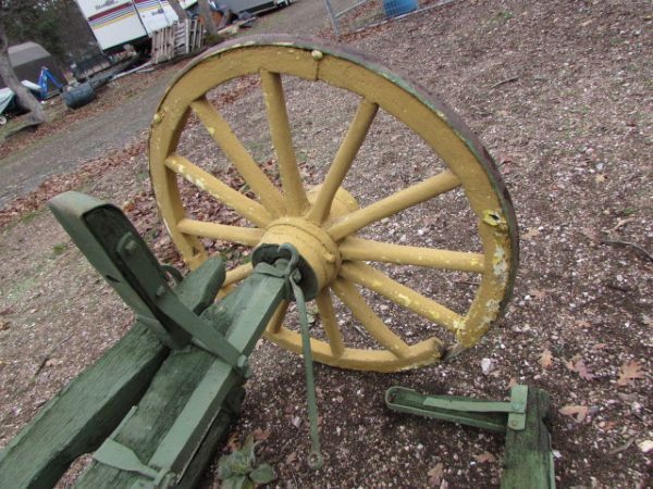 JOHN DEERE GREEN & YELLOW WAGON FRONT WHEELS & AXLES **There is a $225 reserve on this item***