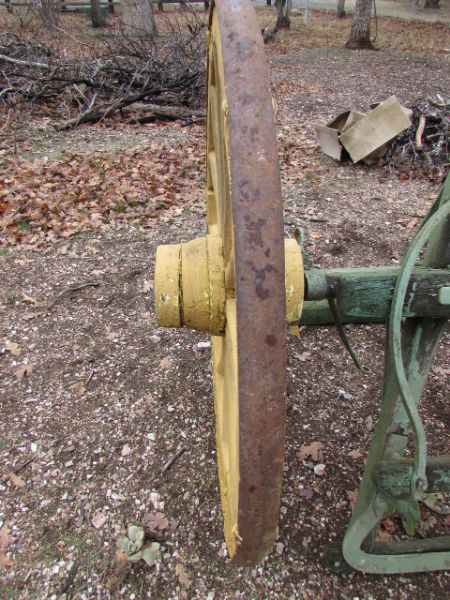 JOHN DEERE GREEN & YELLOW WAGON FRONT WHEELS & AXLES **There is a $225 reserve on this item***