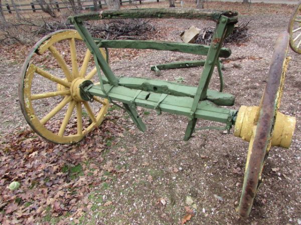 JOHN DEERE GREEN & YELLOW WAGON FRONT WHEELS & AXLES **There is a $225 reserve on this item***