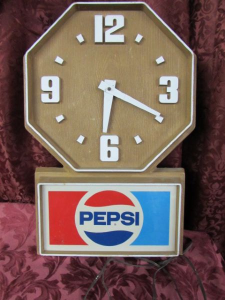 VINTAGE PEPSI CLOCK