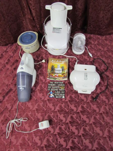 VARIETY KITCHEN APPLIANCE LOT- GEORGE FOREMAN GRILL, JUICER & MORE