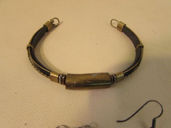 WESTERN STYLE JEWELRY INCLUDES SILVER BRACELET & HORSESHOE EARRINGS.