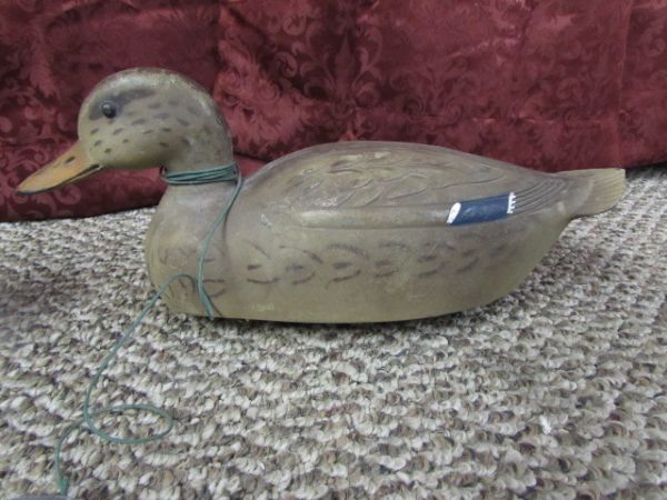 COLLECTIBLE VINTAGE HERTERS DECOYS