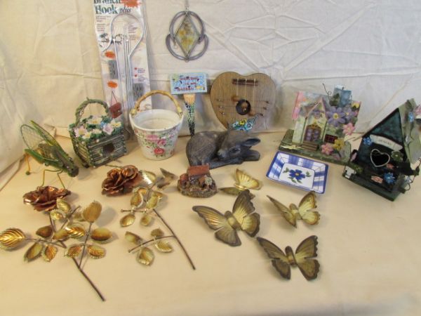 GARDEN LOT WITH TIN BIRDHOUSES, STAINED GLASS WINDOW HANGER