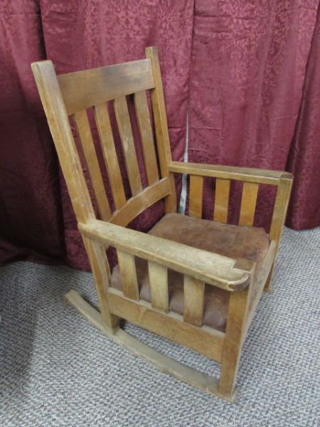 FABULOUS STICKLEY MISSION STYLE ROCKING CHAIR ** THERE IS A RESERVE ON THIS ITEM
