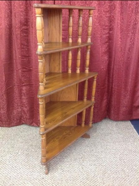 QUALITY SOLID WOOD DECORATIVE CORNER SHELVES