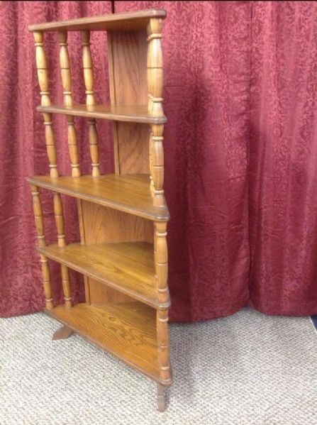 QUALITY SOLID WOOD DECORATIVE CORNER SHELVES