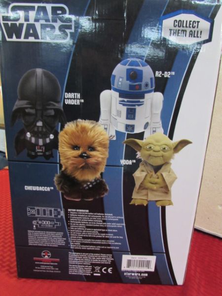 DELUXE TALKING CHEWBACCA PLUSH