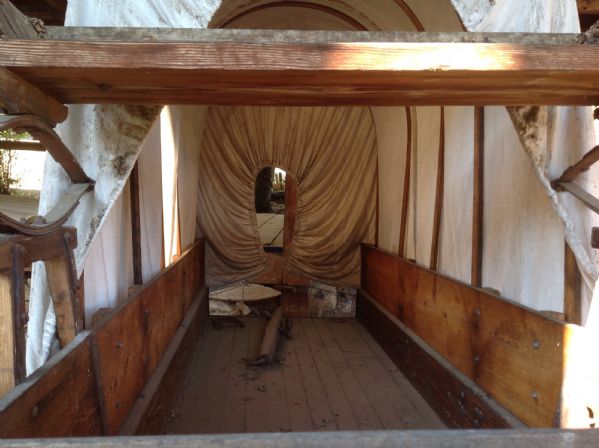  OUT WEST COVERED WAGON  ****THERE IS A RESERVE ON THIS ITEM****