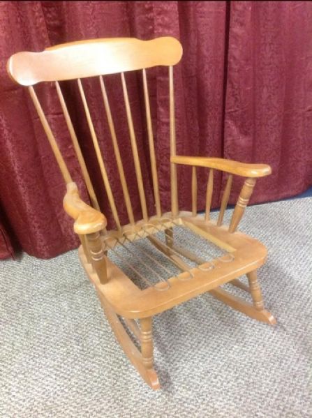 SOLID WOOD ROCKER WITH RED GINGHAM CHECKERED CUSHIONS & LOTS OF SPRING