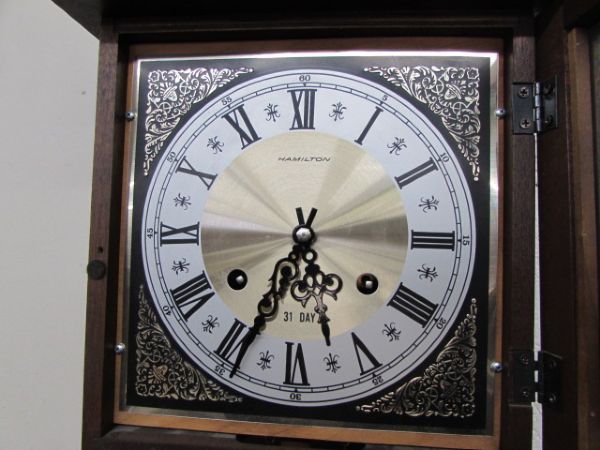 HAMILTON 31 DAY WIND UP WALL CLOCK VINTAGE