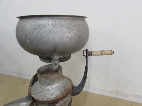 LARGE VINTAGE CREAM SEPARATOR