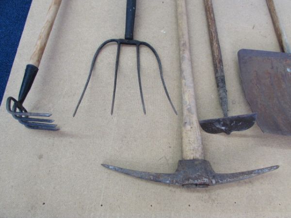 VINTAGE HAND TOOLS/YARD TOOLS