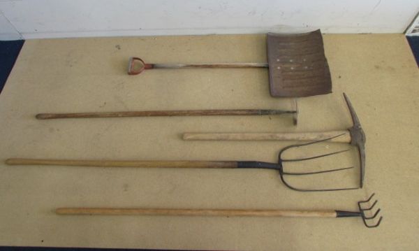 VINTAGE HAND TOOLS/YARD TOOLS