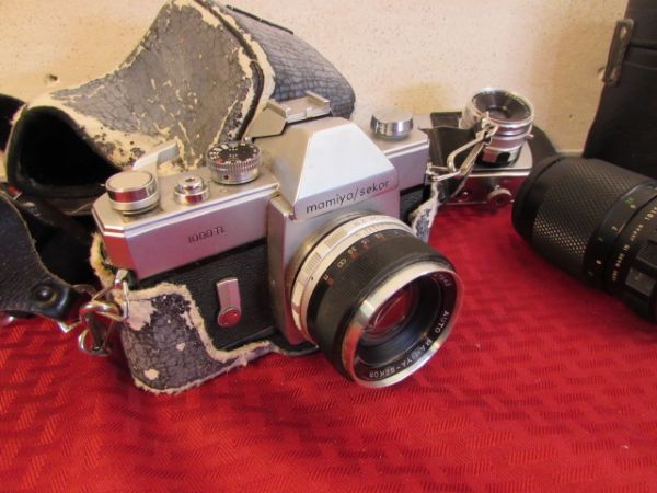 MAMIYA/SEKOR 35 MM CAMERA WITH MULITPLE LENSES