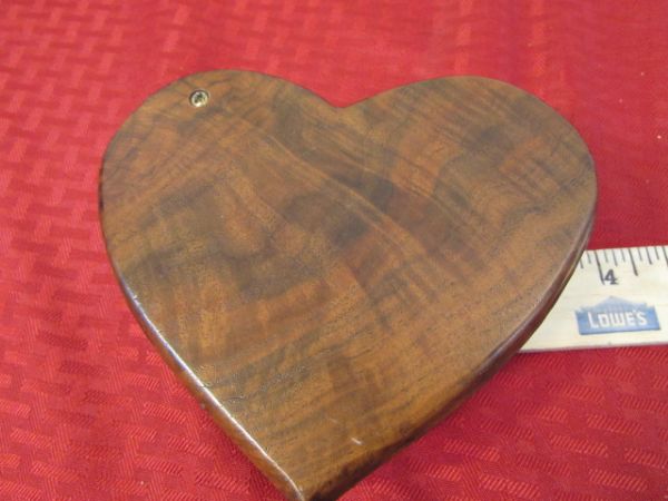 BEAUTIFUL HANDMADE WOODEN HEART BOX