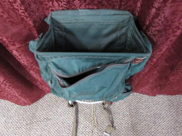 BACKPACK & EDDIE BAUER POLY PAD SHOOTING MAT