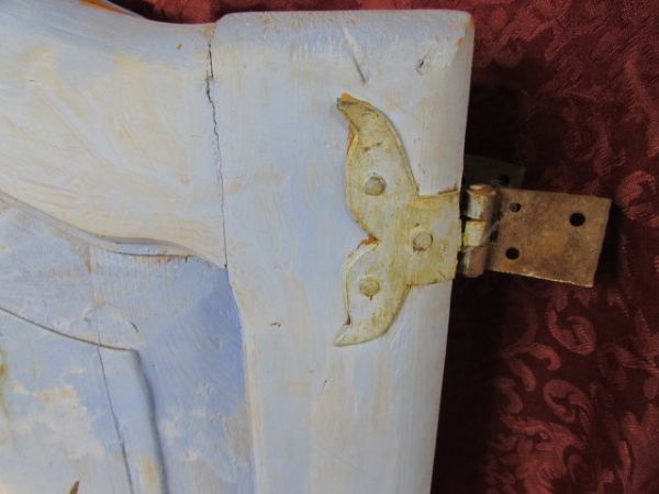 ARTE DE MEXICO HANDPAINTED DOORS  **THERE IS A RESERVE ON THIS ITEM**