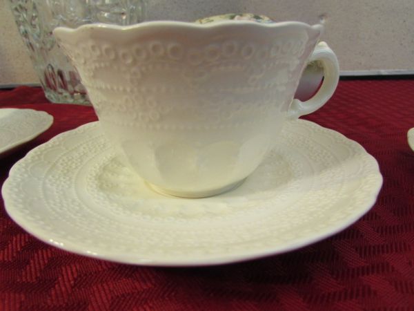 BEAUTIFUL VINTAGE VARIETY LOT - LARGE VASE, SPODE TEACUPS/SAUCERS & MORE