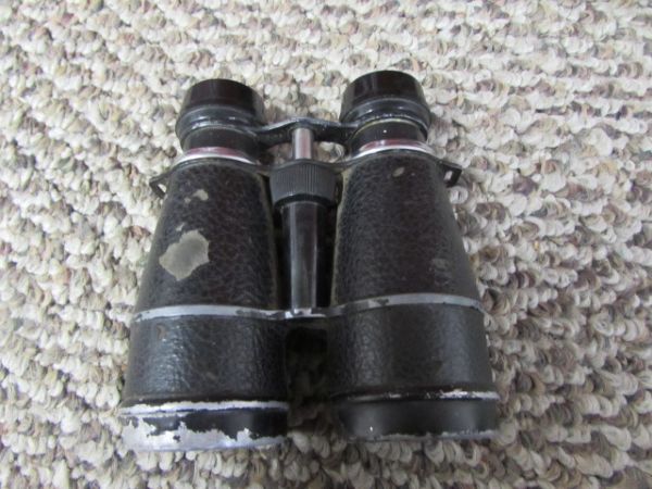 SPOTTING SCOPE, BINOCULARS, TRIPOD