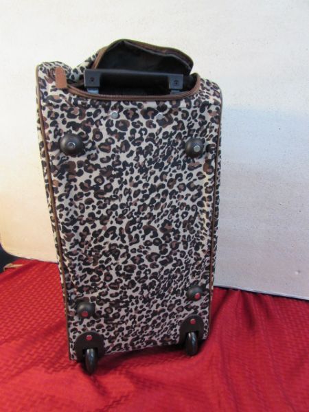 UNUSED ROLLING DUFFLE BAG
