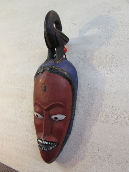 AFRICAN ART, FIGURINES & MASK