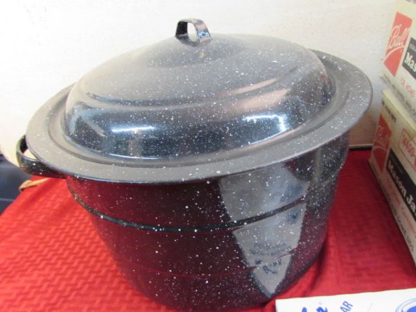 ENAMEL KETTLE WITH JAR RACK & TWO BOXES OF  JARS WITH LIDS