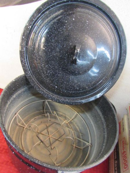 ENAMEL KETTLE WITH JAR RACK & TWO BOXES OF  JARS WITH LIDS