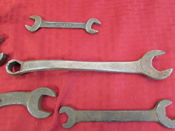 VARIETY OF VINTAGE FORD WRENCHES