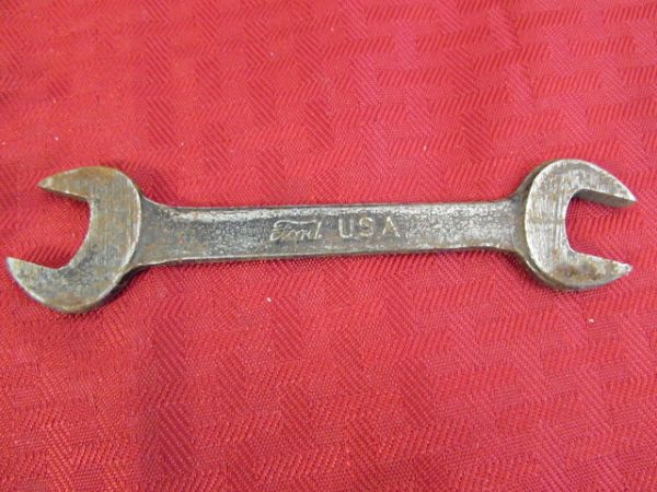 VARIETY OF VINTAGE FORD WRENCHES