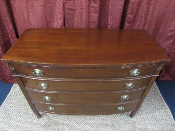 VINTAGE DREXEL BOW FRONT DRESSER