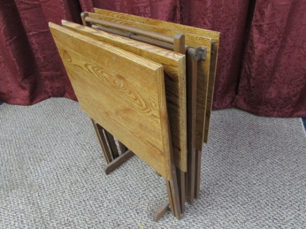 VINTAGE WOODEN TV TRAYS