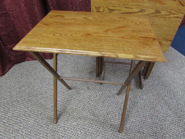 VINTAGE WOODEN TV TRAYS