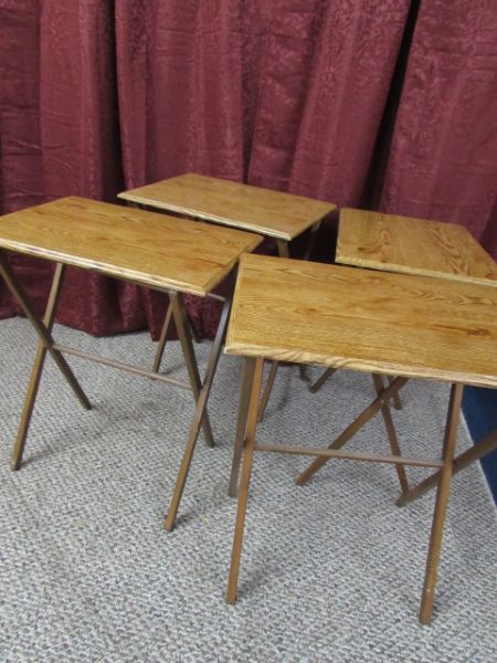 VINTAGE WOODEN TV TRAYS