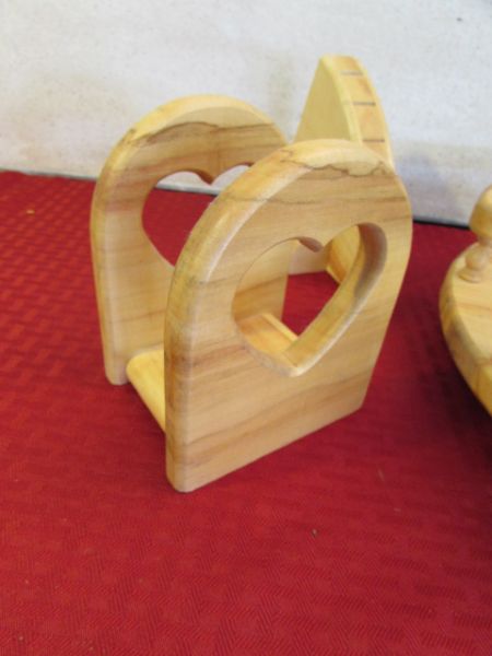 HANDMADE WOODEN LAZY SUSAN, NAPKIN HOLDER, KNIFE BLOCK & NUT BOWLS