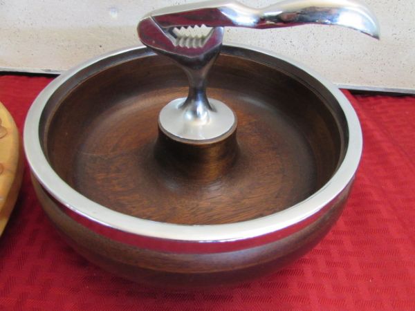 HANDMADE WOODEN LAZY SUSAN, NAPKIN HOLDER, KNIFE BLOCK & NUT BOWLS