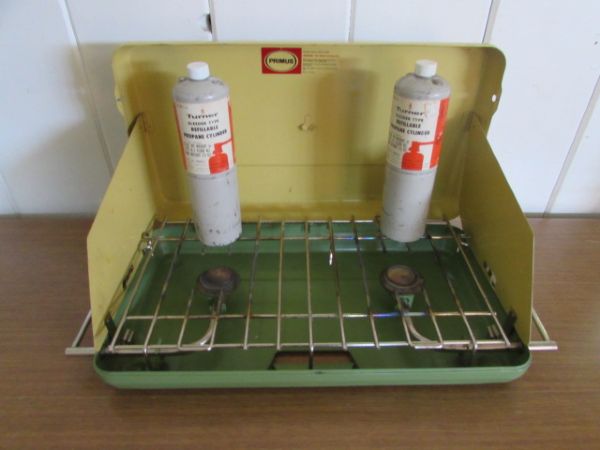 VINTAGE PRIMUS 2 BURNER CAMP STOVE & SUN OVEN