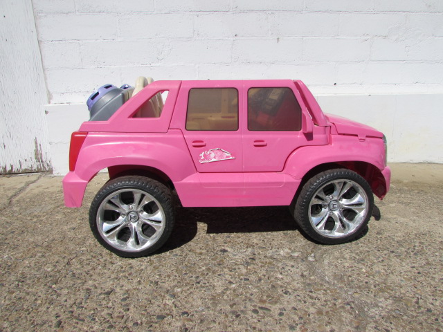 Montable eléctrico power online wheels barbie cadillac escalade