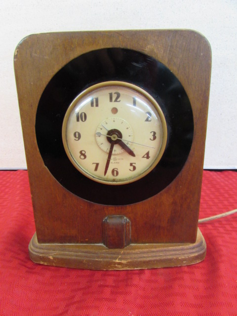 Lot Detail - VINTAGE GENERAL ELECTRIC MANTEL CLOCK